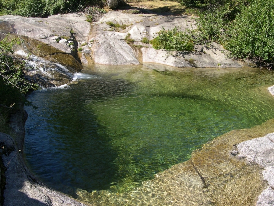 piscine naturelle bergerie croci GR20 étape 14 cuscione