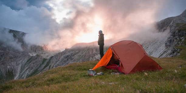 Comment bien choisir sa tente ? Tente de randonnée, ultralégère et de  camping